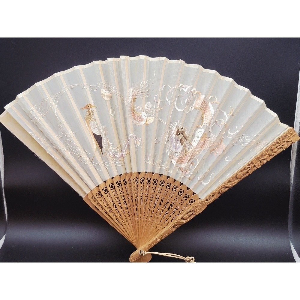 Vintage‎ Chinese Asian Silk Embroidered Dragon Bird Folding Fan Sandalwood Frame